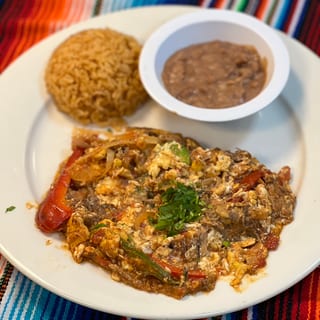 Machaca Con Huevo