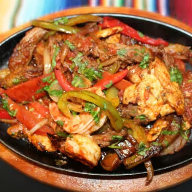 Los Anaya Fajitas.